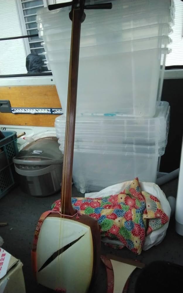 津軽三味線・バチ付き 津軽三味線・バチ付き